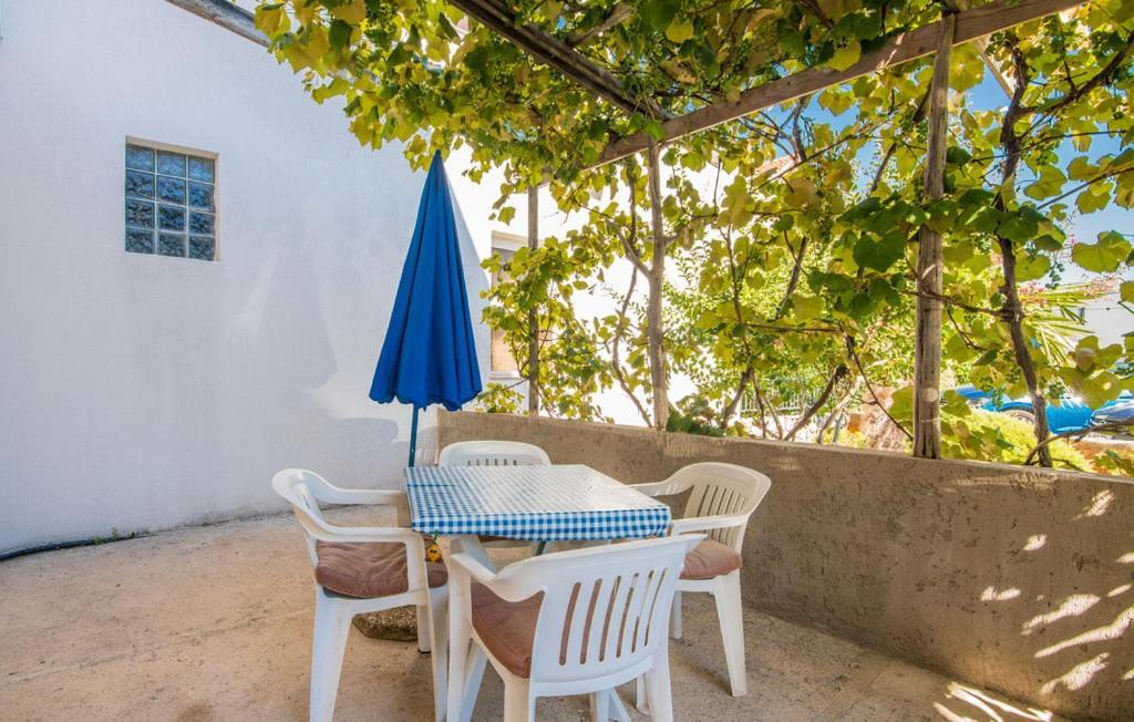 קרק Apartmani Mile מראה חיצוני תמונה