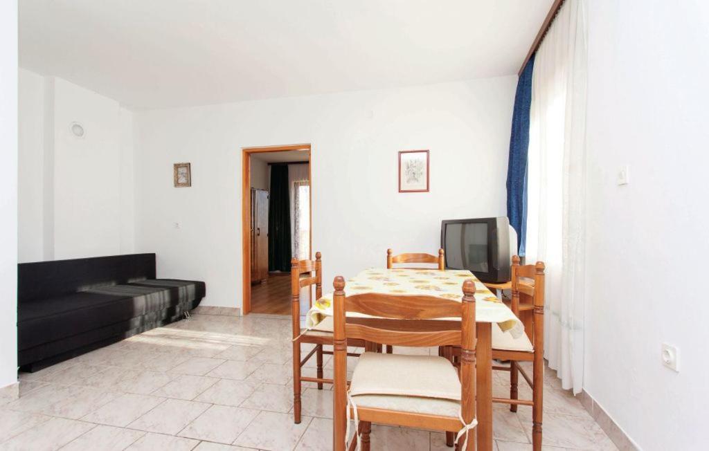 קרק Apartmani Mile מראה חיצוני תמונה